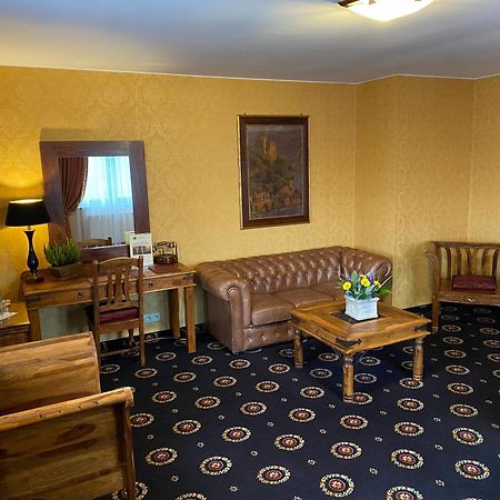 Hotel Zameczek Ksiaz Wielki ภายนอก รูปภาพ