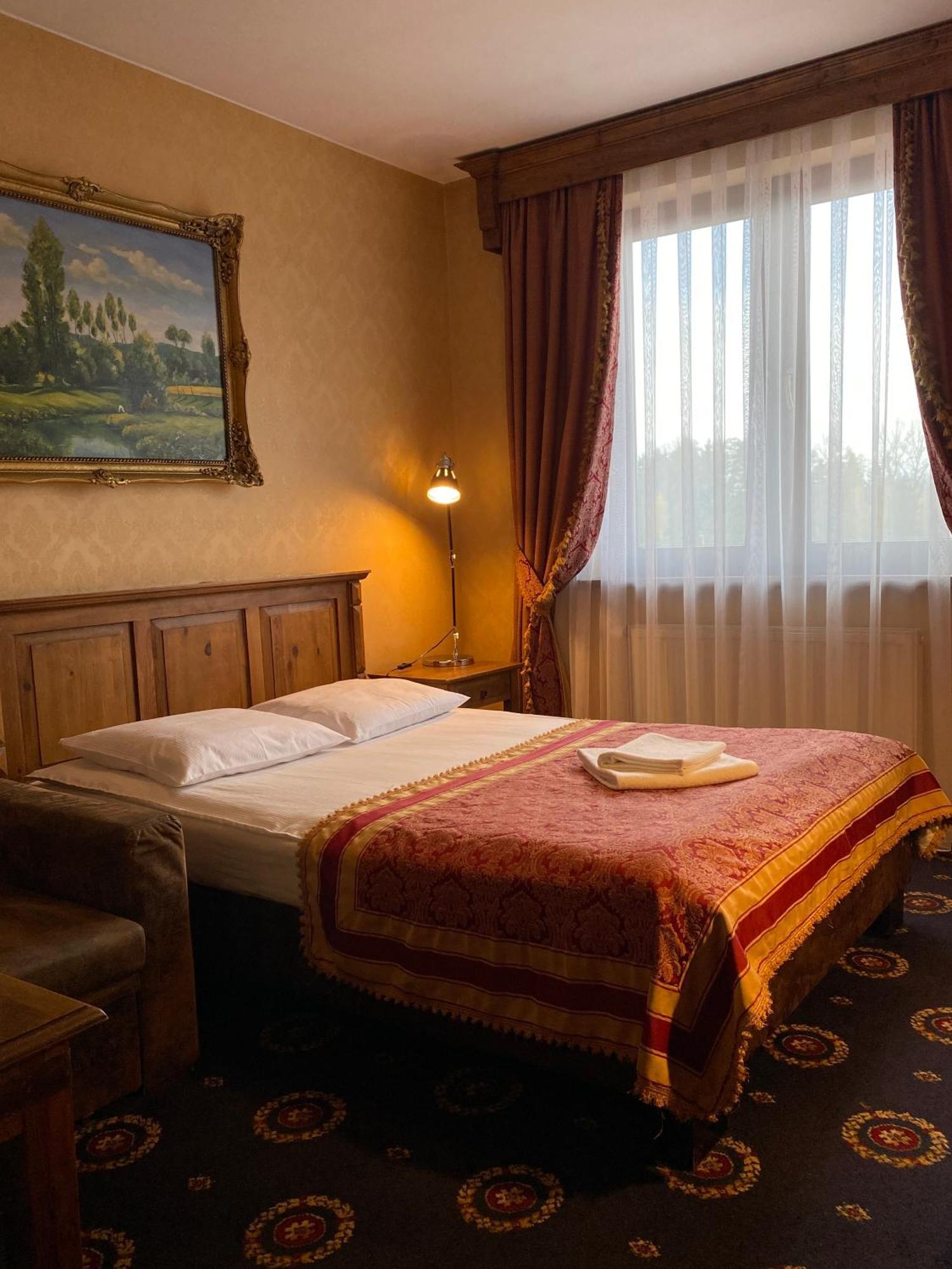 Hotel Zameczek Ksiaz Wielki ภายนอก รูปภาพ