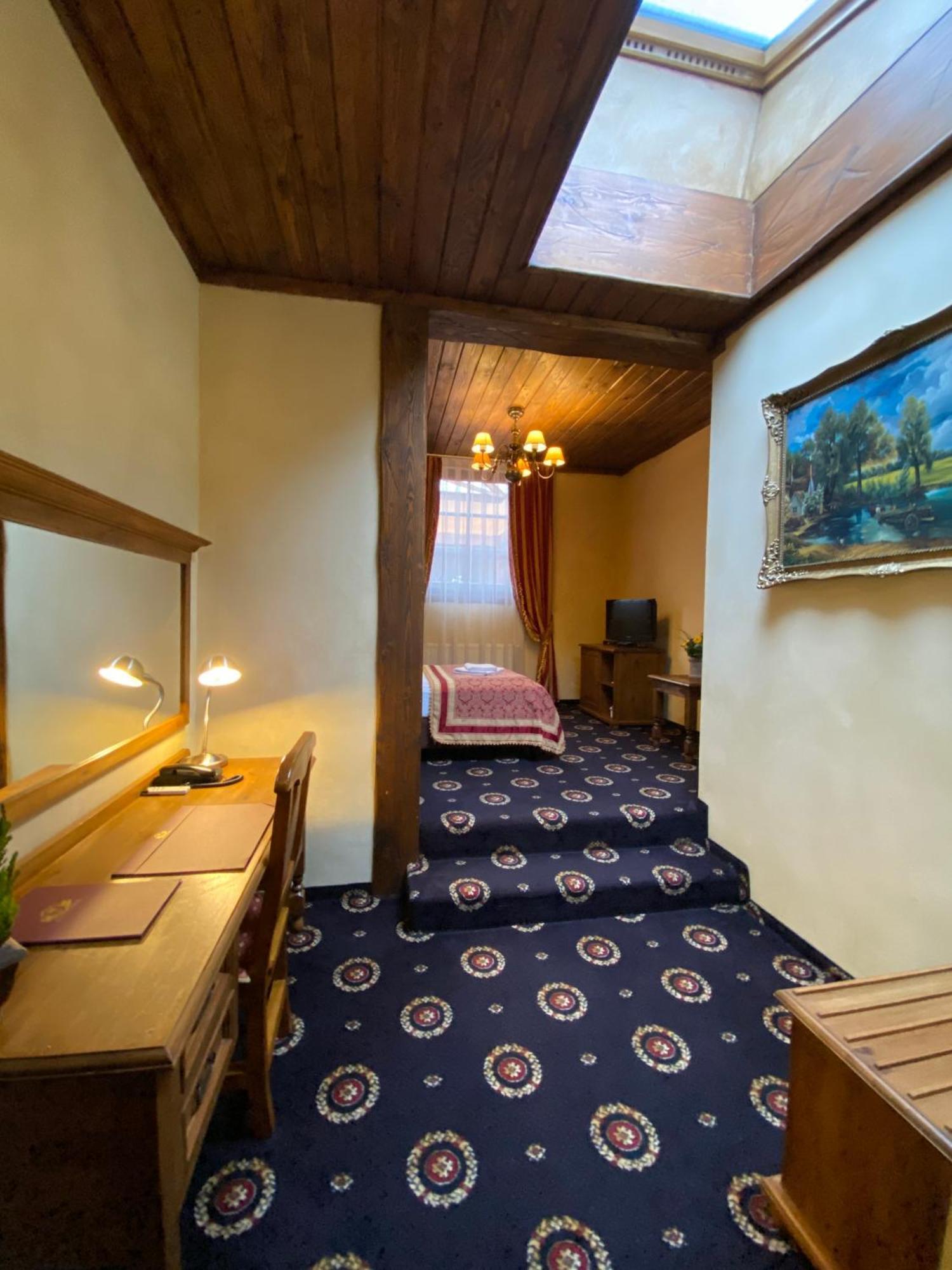 Hotel Zameczek Ksiaz Wielki ภายนอก รูปภาพ