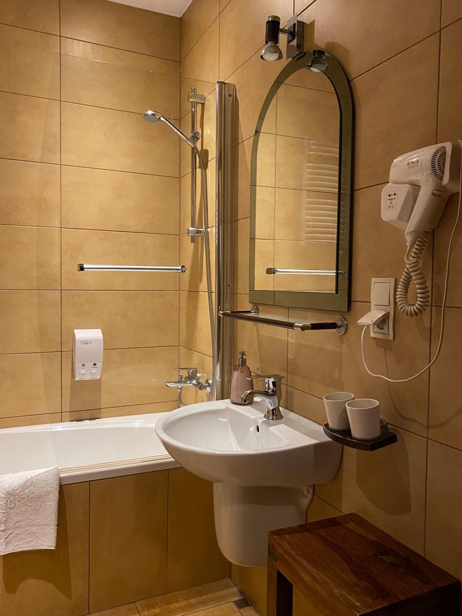 Hotel Zameczek Ksiaz Wielki ภายนอก รูปภาพ