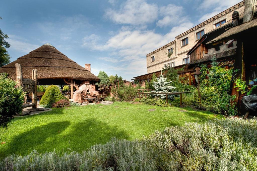 Hotel Zameczek Ksiaz Wielki ภายนอก รูปภาพ